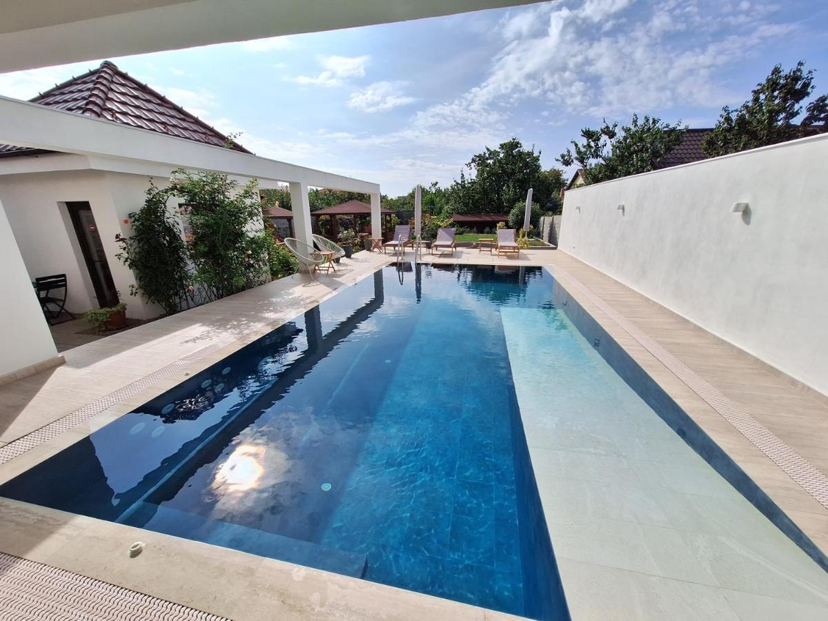 Trend Bed & Breakfast Arad Exterior foto