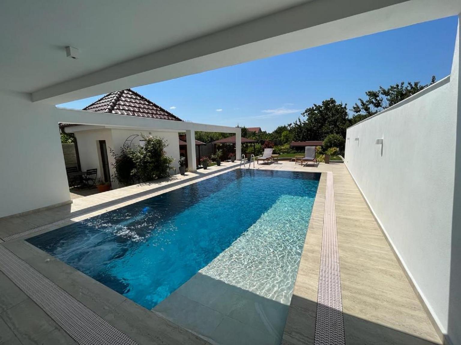 Trend Bed & Breakfast Arad Exterior foto