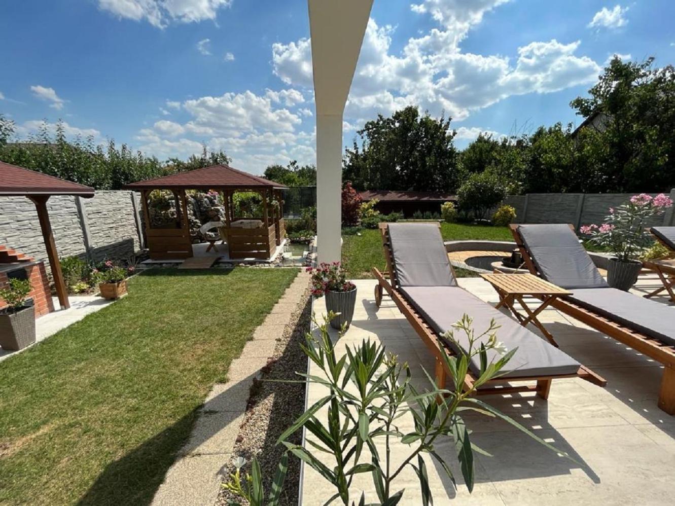 Trend Bed & Breakfast Arad Exterior foto